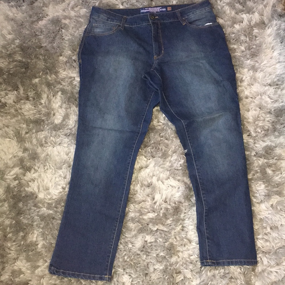 PLUS SIZE 16 SKINNY JEANS